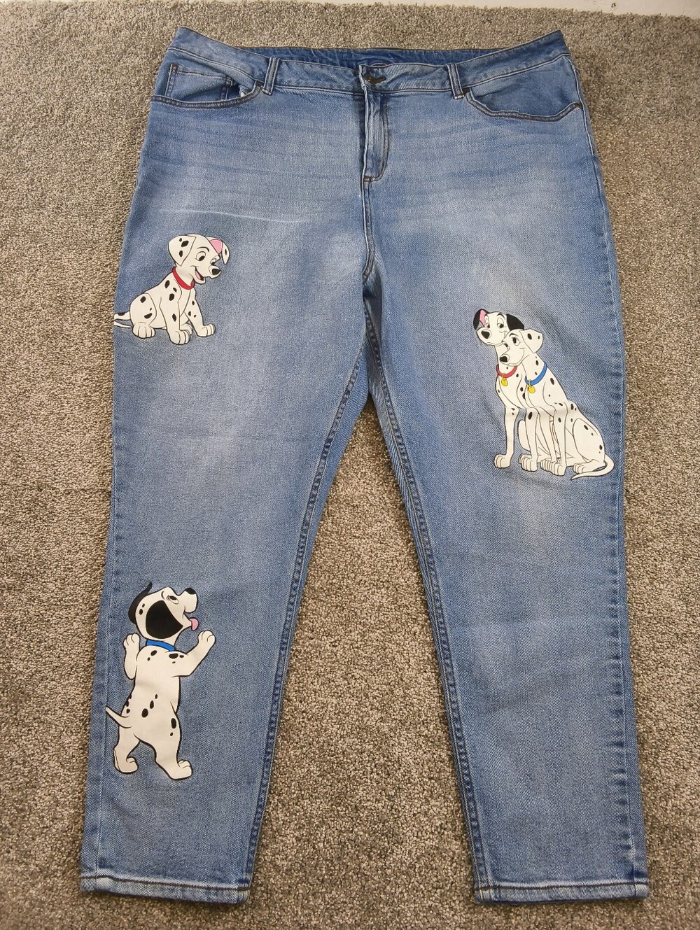 Disney Store exclusive 101 Dalmatians straight leg jeans size 22